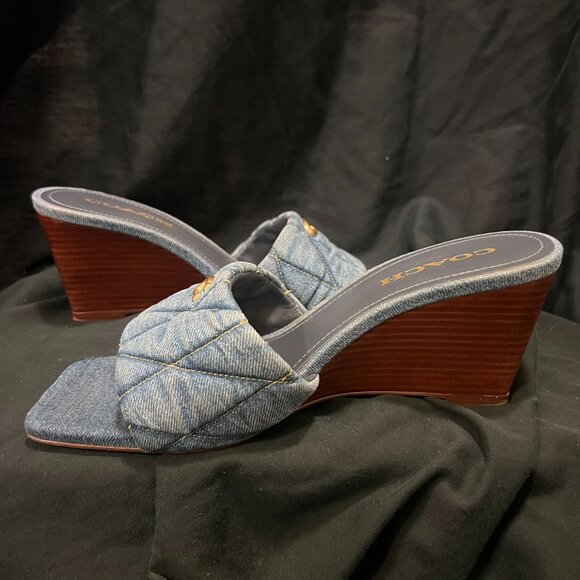 -PRE LOVED- COACH EMMA QUILTED DENIM WEDGE IN INDIGO DENIM SZ 9 - Picture 7 of 9